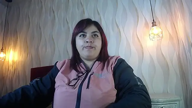 Snapshot of danna_garza chatting on 11.28.25 danna garza online show from 11.28.25