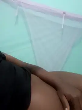 Snapshot of Pinkpussy257 chatting on 12.15.25 Pinkpussy257 online show from 12.15.25