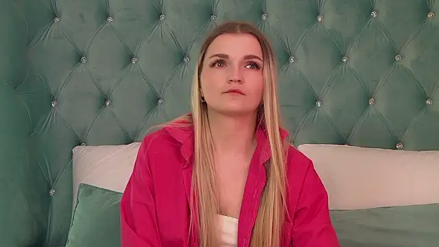 AnnyRaii online show from 02.02.26