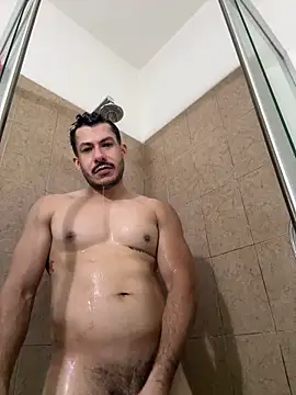 Snapshot of DARG_17 chatting on 03.24.26 DARG 17 online show from 03.24.26