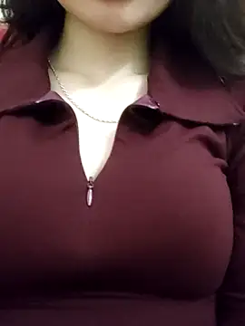 LyasianLa online show from 11.24.25