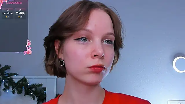 UmbraVelour online show from 12.16.25