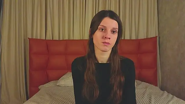 Snapshot of VelvetNyxen chatting on 12.04.25 VelvetNyxen online show from 12.04.25