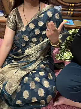 Snapshot of cutestpearl chatting on 02.22.26 cutestpearl online show from 02.22.26