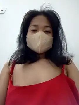 Snapshot of PamPii2x chatting on 12.17.25 PamPii2x online show from 12.17.25