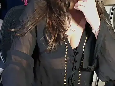 SongBird 01 online show from 04.17.26