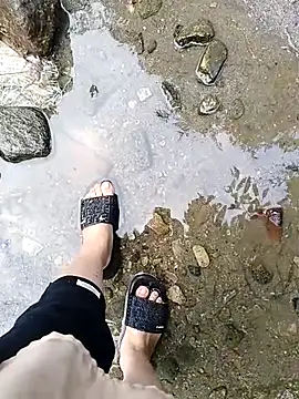 Snapshot of Pampirara chatting on 12.23.25 Pampirara online show from 12.23.25