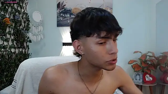 Snapshot of DraxBlade09 chatting on 11.22.25 DraxBlade09 online show from 11.22.25