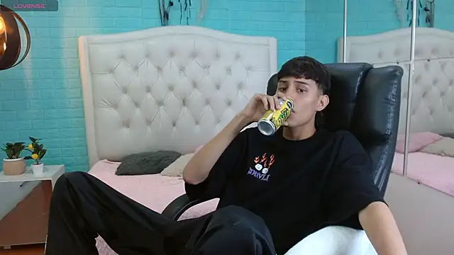 Snapshot of DraxBlade09 chatting on 01.16.26 DraxBlade09 online show from 01.16.26