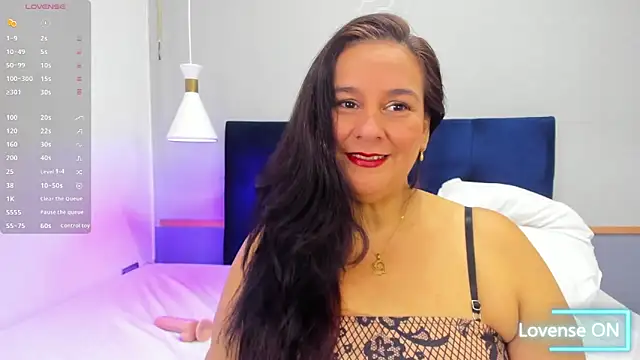 Sharlotte BBW  online show from 12.18.25