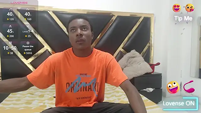 Snapshot of NoahJhonson69 chatting on 01.16.26 NoahJhonson69 online show from 01.16.26