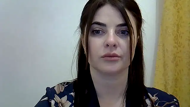 Darkroseq online show from 12.20.25