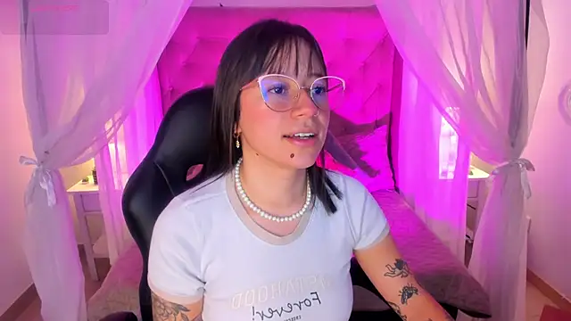 Annie Petters online show from 06.05.26