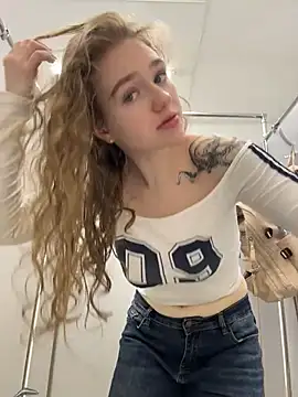 Snapshot of RussianWoman chatting on 06.07.26 RussianWoman online show from 06.07.26
