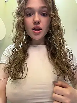 Snapshot of RussianWoman chatting on 06.20.26 RussianWoman online show from 06.20.26