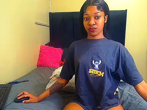 LisaBluexxx1 online show from 05.10.26