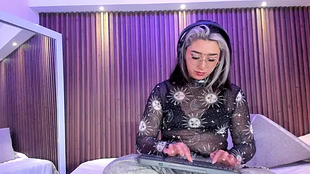 GabyRose9 online show from 05.13.26