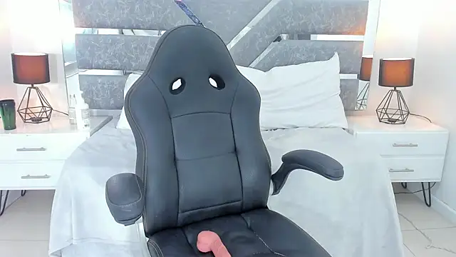 Snapshot of Baby_Scarleth_ chatting on 11.30.25 Baby Scarleth online show from 11.30.25