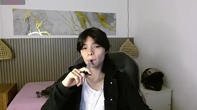 Snapshot of Sylasfrost chatting on 11.28.25 Sylasfrost online show from 11.28.25