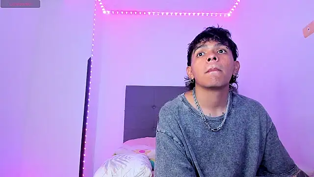 Snapshot of tessa__evans chatting on 02.06.26 tessa evans online show from 02.06.26