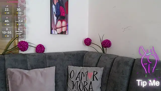 Snapshot of mei_kora chatting on 12.05.25 mei kora online show from 12.05.25