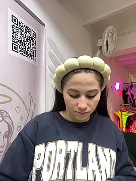 MiaWhiteBunny online show from 06.26.26