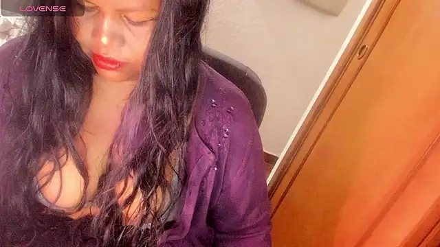 ebonycamelia online show from 07.26.26