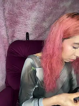 Valen-Foxx1 online show from 04.24.26