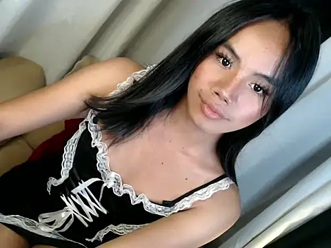 Snapshot of Ariluvsyou chatting on 11.20.25 Ariluvsyou online show from 11.20.25