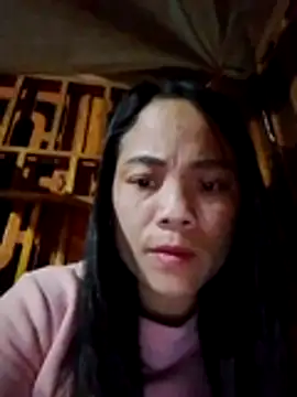 Snapshot of bela-hayes chatting on 12.18.25 bela-hayes online show from 12.18.25