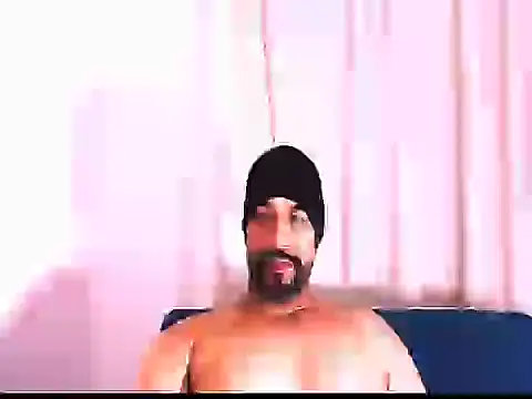 Snapshot of musclehetero chatting on 02.10.26 musclehetero online show from 02.10.26