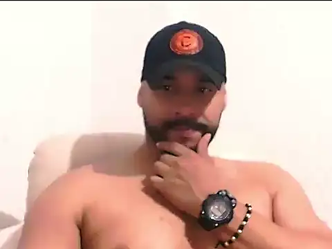 Snapshot of musclehetero chatting on 03.16.26 musclehetero online show from 03.16.26