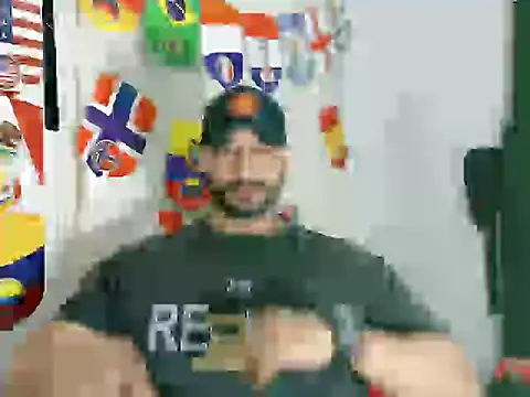 Snapshot of musclehetero chatting on 06.25.26 musclehetero online show from 06.25.26