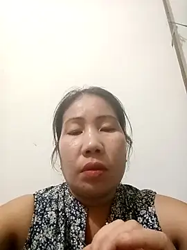 Snapshot of Reema_143 chatting on 11.27.25 Reema 143 online show from 11.27.25