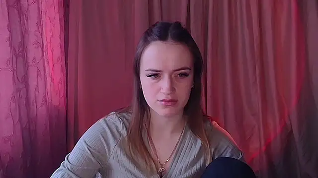 Illa May online show from 02.11.26