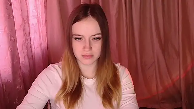 Illa May online show from 03.13.26