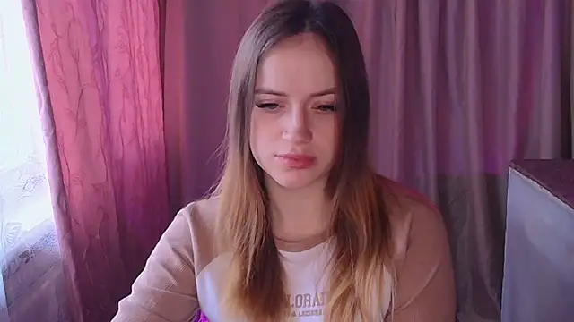 Illa May online show from 03.19.26