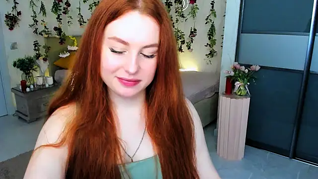 Snapshot of AirySilhouette chatting on 06.05.26 AirySilhouette online show from 06.05.26