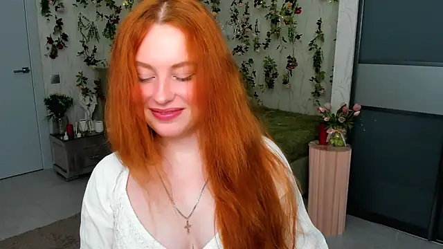 Snapshot of AirySilhouette chatting on 06.19.26 AirySilhouette online show from 06.19.26