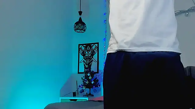 Snapshot of Ostin_Saints chatting on 12.17.25 Ostin Saints online show from 12.17.25