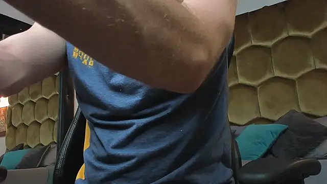 Snapshot of Ostin_Saints chatting on 02.01.26 Ostin Saints online show from 02.01.26