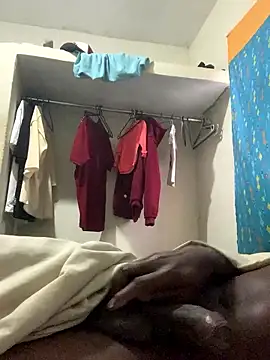 Snapshot of laperson chatting on 01.15.26 laperson online show from 01.15.26