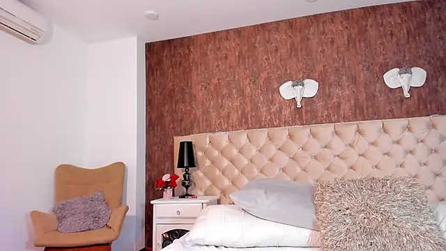 Snapshot of DaimondJohnson chatting on 01.11.26 DaimondJohnson online show from 01.11.26