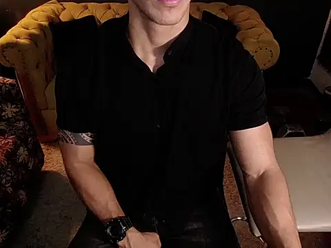 Snapshot of tayler_luke chatting on 12.16.25 tayler luke online show from 12.16.25