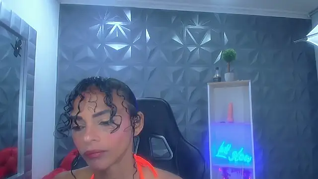 becky lynch 102 online show from 02.16.26