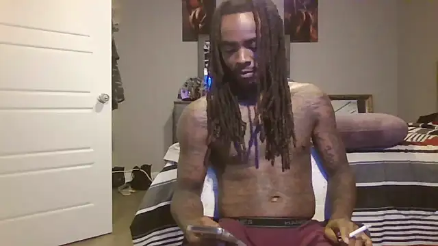 Snapshot of TattedRasta2x0 chatting on 11.20.25 TattedRasta2x0 online show from 11.20.25