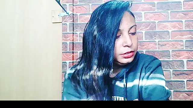 Snapshot of indian_spice_girl chatting on 07.01.26 indian spice girl online show from 07.01.26