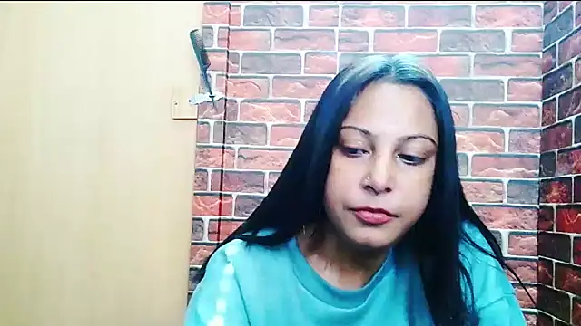 Snapshot of indian_spice_girl chatting on 07.06.26 indian spice girl online show from 07.06.26