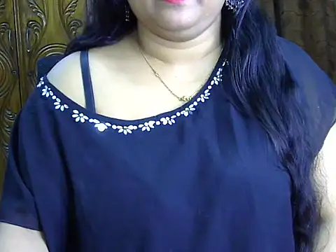 Snapshot of Natasha_pihu chatting on 12.18.25 Natasha pihu online show from 12.18.25