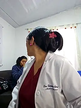 JustSamantha  online show from 04.30.26